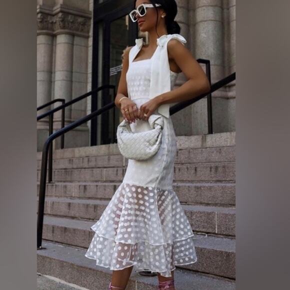 Lovers + Friends Dresses & Skirts - Lovers & Friends Day Keeper Midi Dress White Polka Dot Bow Shoulder Straps Sz M